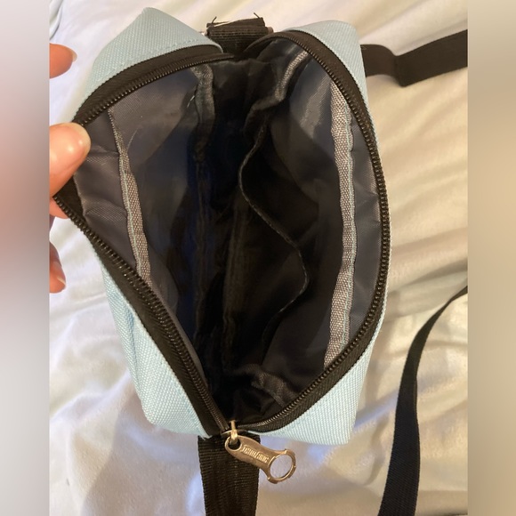 Y2K Cute Cat Crossbody Bag - Picture 4 of 8